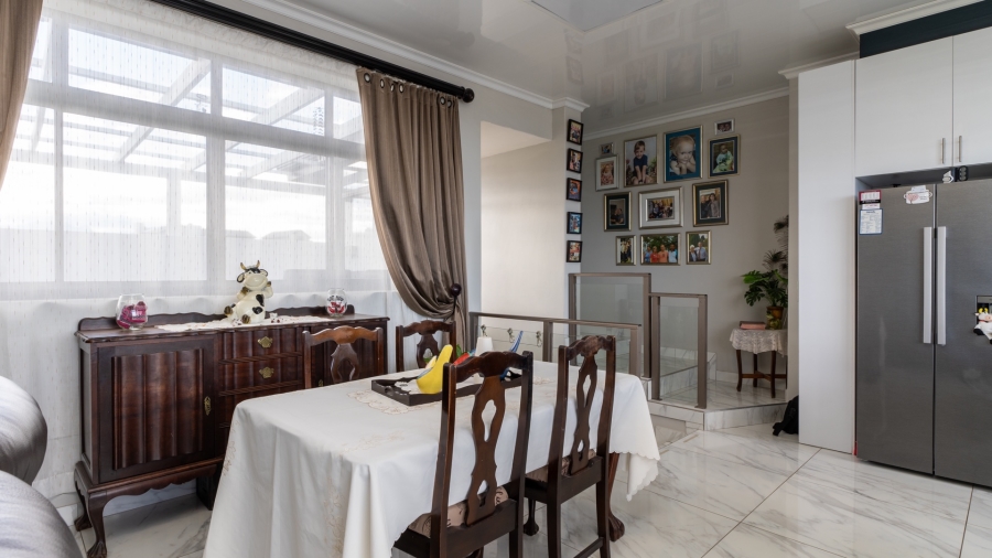 3 Bedroom Property for Sale in Le Grand Golf Estate Western Cape